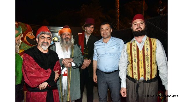 Ramazan Meydanına Yoğun İlgili