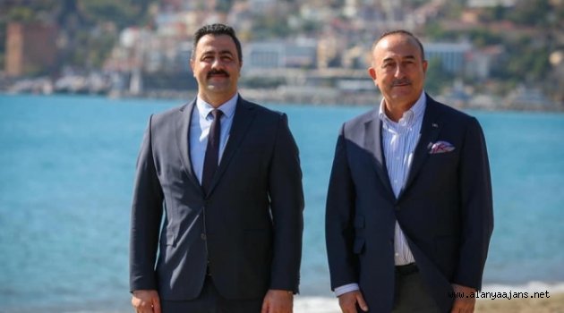 Rektör Kalan, Bakan Çavuşoğlu ile bir araya geldi