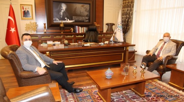 Şahin'den Rektör Kalan'a ziyaret
