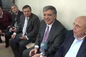 Siyasete geri mi dönüyor ?