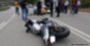 Alanya'da motosiklet kaygan yolda kaza yaptı: 1 ağır yaralı