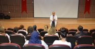 ALKÜ’lü hemşireler bilgilendirildi