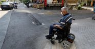 Alanya’da kaldırımlardaki engeller kaldırılıyor