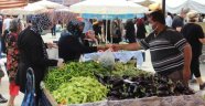 Alanya’da pazar yerleri kontrollü bir şekilde açıldı