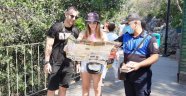 Alanya kent haritaları turistlere dağıtılıyor
