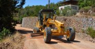 Alanya Mahmutseydi’de alt yapısı biten yola asfalt