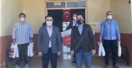 Alanya Ülkü Ocakları’ndan öğrencilere hediye