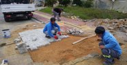 Alanya'da arızalar nedeniyle açılan yerlere bakım yapılıyor