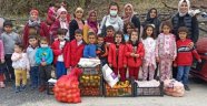 Alanya'da çocuklar için kendi elleriyle meyve topladılar