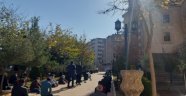 Alanya'da kısıtlamada uygulanan cuma namazı esnekliğinde vatandaşlar camileri doldurdu