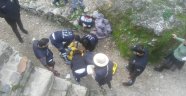 Alanya'da Rus kadın surlardan düştü