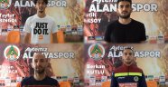 Alanyasporlu futbolculardan lösemili çocuklara klipli destek