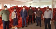 Alanya'ya gelen patates ve soğanlar ihtiyaç sahiplerine dağıtılacak
