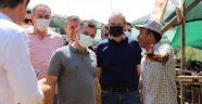 Başkan Yücel’den kurban pazarı ziyareti