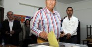 Baykal oyunu kullandı
