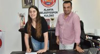 BELEDİYESPOR MİLLİ BASKETBOLCUYU TRANSFER ETTİ