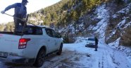 Buzlanan Taşatan Yolu’nda tuzlama yapıldı