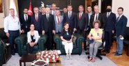 Coşkun Karadağ ve yönetimi Kılıçdaroğlu ile buluştu