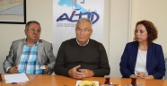Deniz Baykal ALTİD’i ziyaret etti