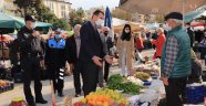 Kaymakam Ürkmezer pazarda denetim yaptı