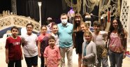 'Orhan Veli ile Git Gidebildiğin Yere' adlı oyun sahnelendi