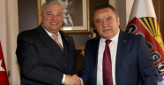 Şahin'den Başkan Böcek'e duygusal mesaj