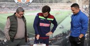 Salih Uçan'a idman öncesi doğum günü sürprizi