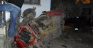 Trafik kazasından ikisi kardeş 4 kişi yaşamını yitirdi 