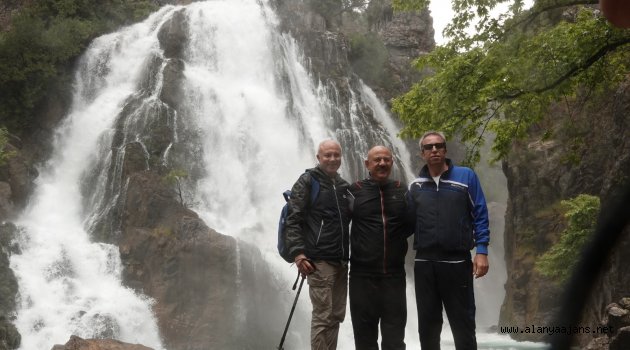 Tarih ipek yolunu yürüdüler