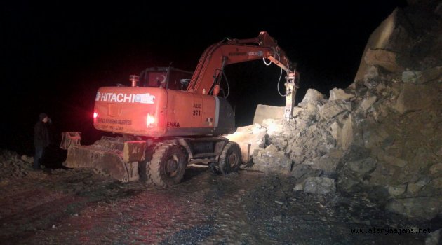Taşatan yolu açıldı