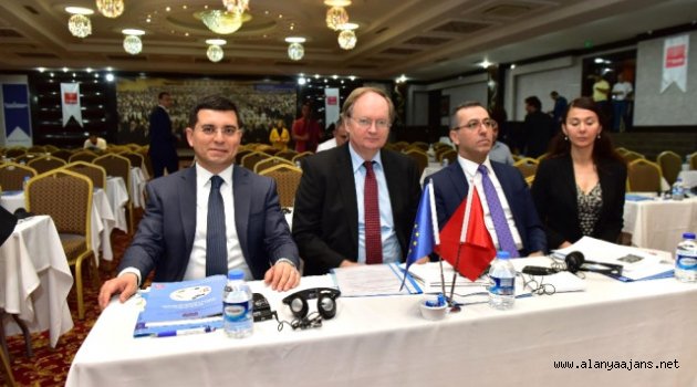 "Tecrübe Paylaşımı Başarıyı Getirir"