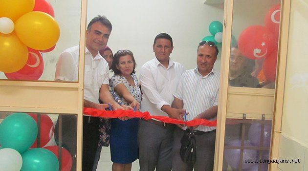 Tırılar'da Bilim Fuarı açıldı