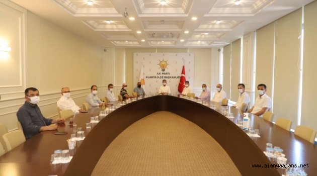 Toklu muhtarlarla buluştu