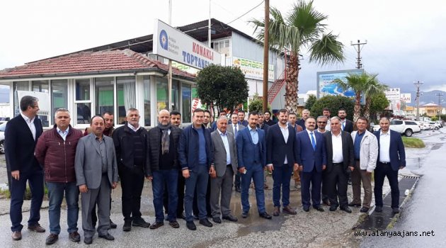 Tuna, seçim için yoğun mesai harcıyor