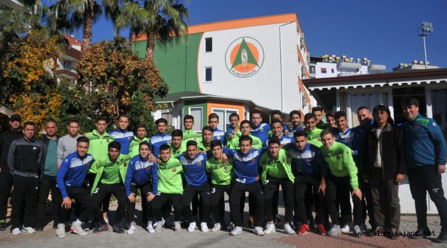 U17 ve U19 Trabzon Yolcusu