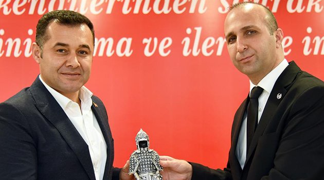 Ülkücü İşçiler Derneği'nden Yücel'e ziyaret
