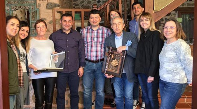 Ünlü Modacı Alanya İpeğine Hayran Kaldı
