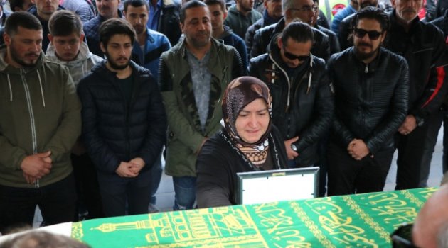 Ünlü Motosikletçi 'Tek Teker Arif' Son Yolculuğuna Uğurlandı