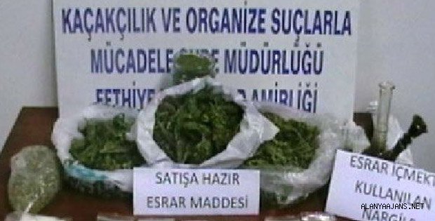 Uyuşturucu ticaretin 4 tutuklama