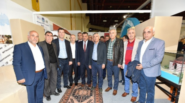 Yapex Fuarında Açılan Battalgazi Belediye Standı Yoğun İlgi Görüyor