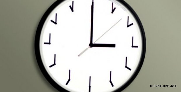 Yarın gece saatlerinizi ileri almayı unutmayın