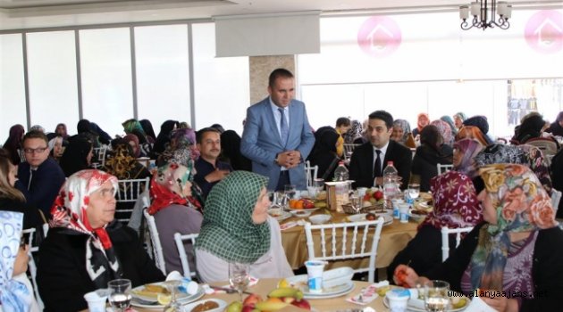 Yaşlı vatandaşlar ilkkez Alanya Kalesi'nde