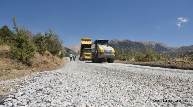 Yayla yolları asfalta kavuştu