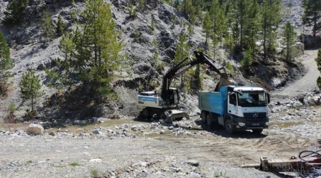 Yayla yollarında bakım çalışmaları başladı