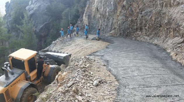 Yol sorununu Alanya Belediyesi çözdü
