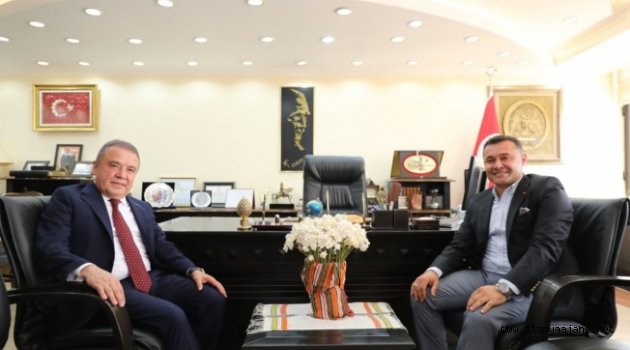 Yücel: :‘Sıra sizde Muhittin Başkanım’